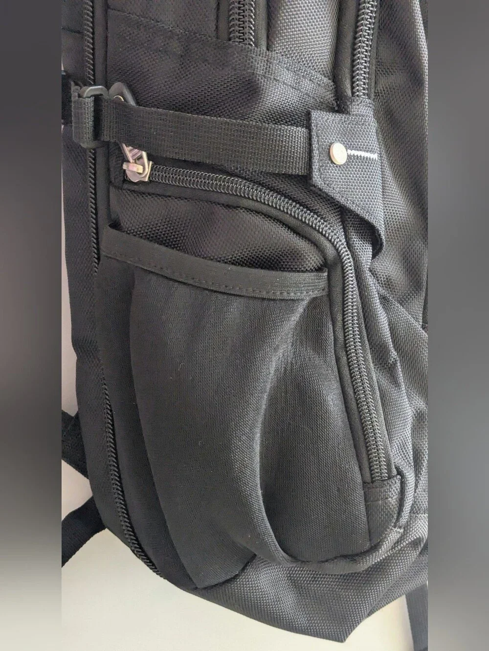 High Sierra Computer Travel Backpack W/Padded Shoulders, Multiple Pockets 22x14